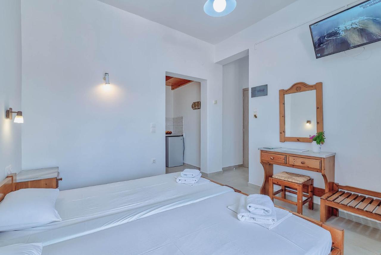 Pavlos Place Hotel 2*