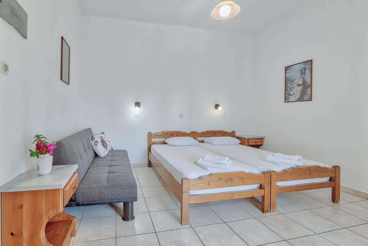 Pavlos Place Hotel 2*