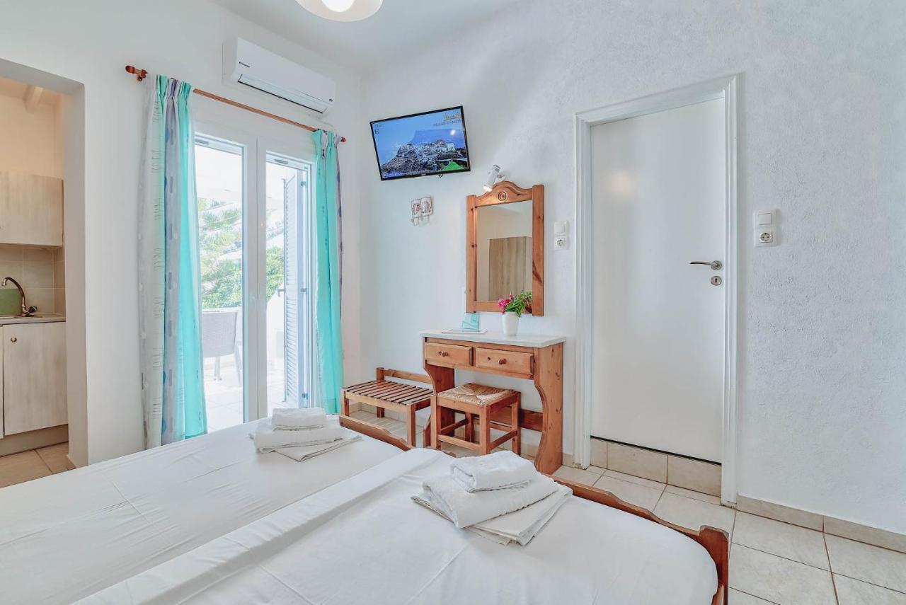 Pavlos Place Hotel