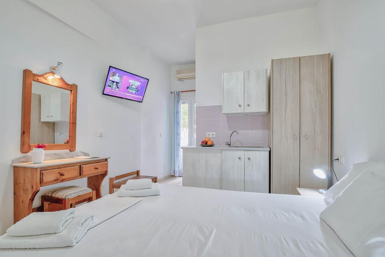 Pavlos Place Hotel Antiparos Città